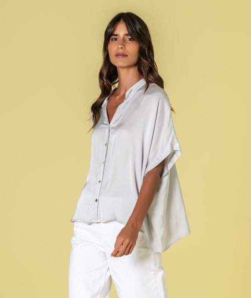 Blusa com manga curta acetinada 6481
